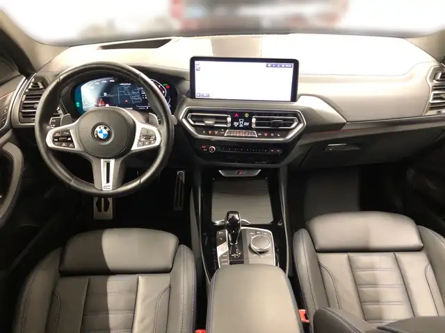 BMW X3 view 9