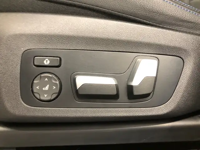 BMW X3 view 6