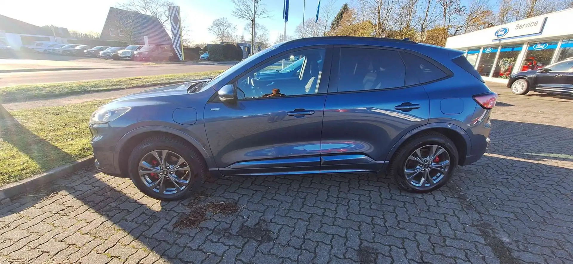 Ford Kuga Plug-In Hybrid ST-Line Blau - 2