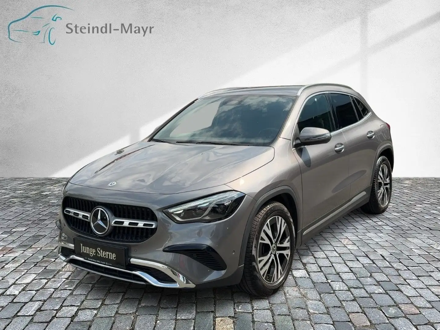 Mercedes-Benz GLA 200 d 4MATIC Progressive KeyGo PTS Shz Ambi - 2