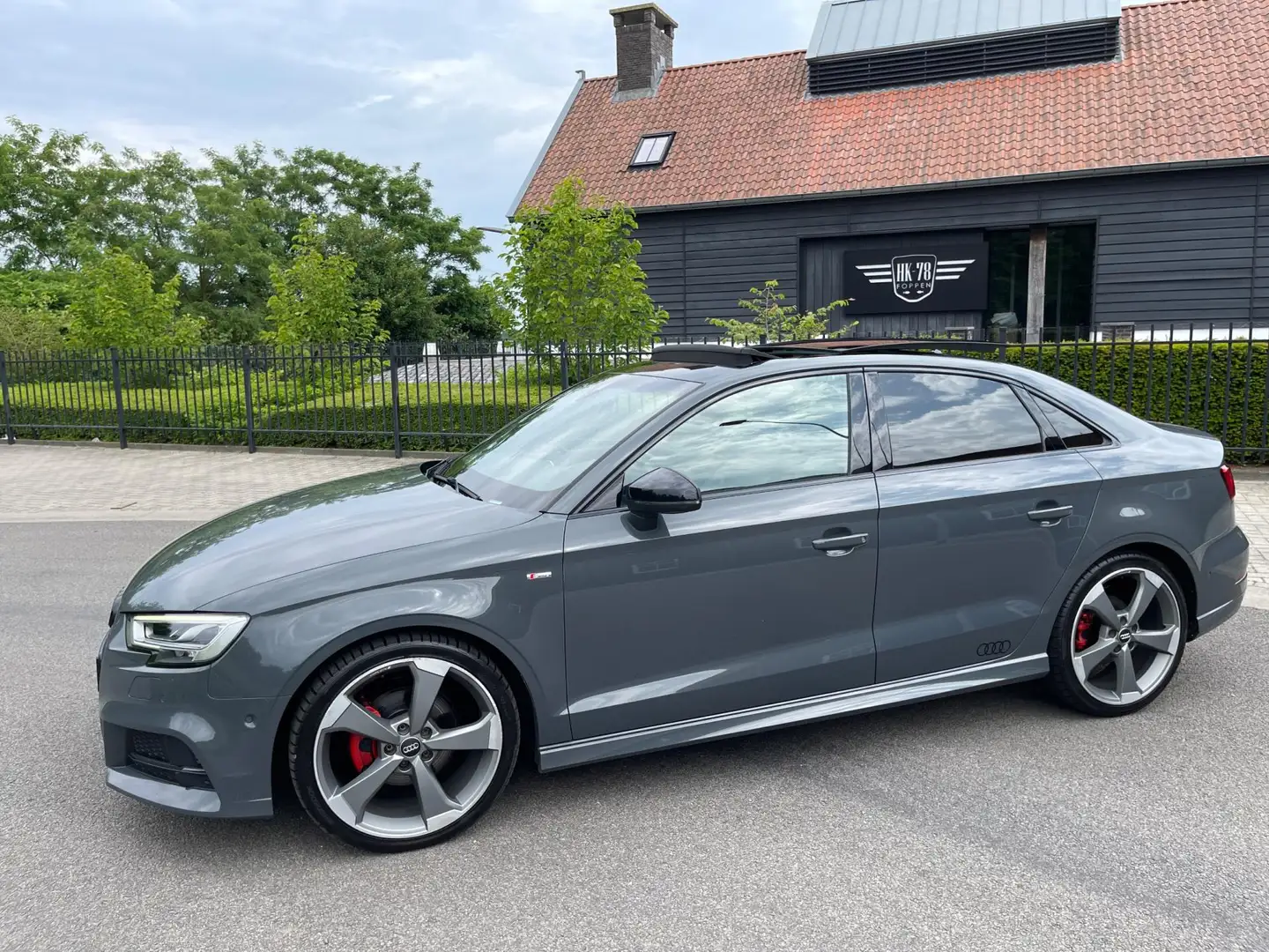 Audi A3 Limousine 1.5 TFSI 3X S-LINE PANO/B&O/CAM/NAVI/ VI Grau - 2