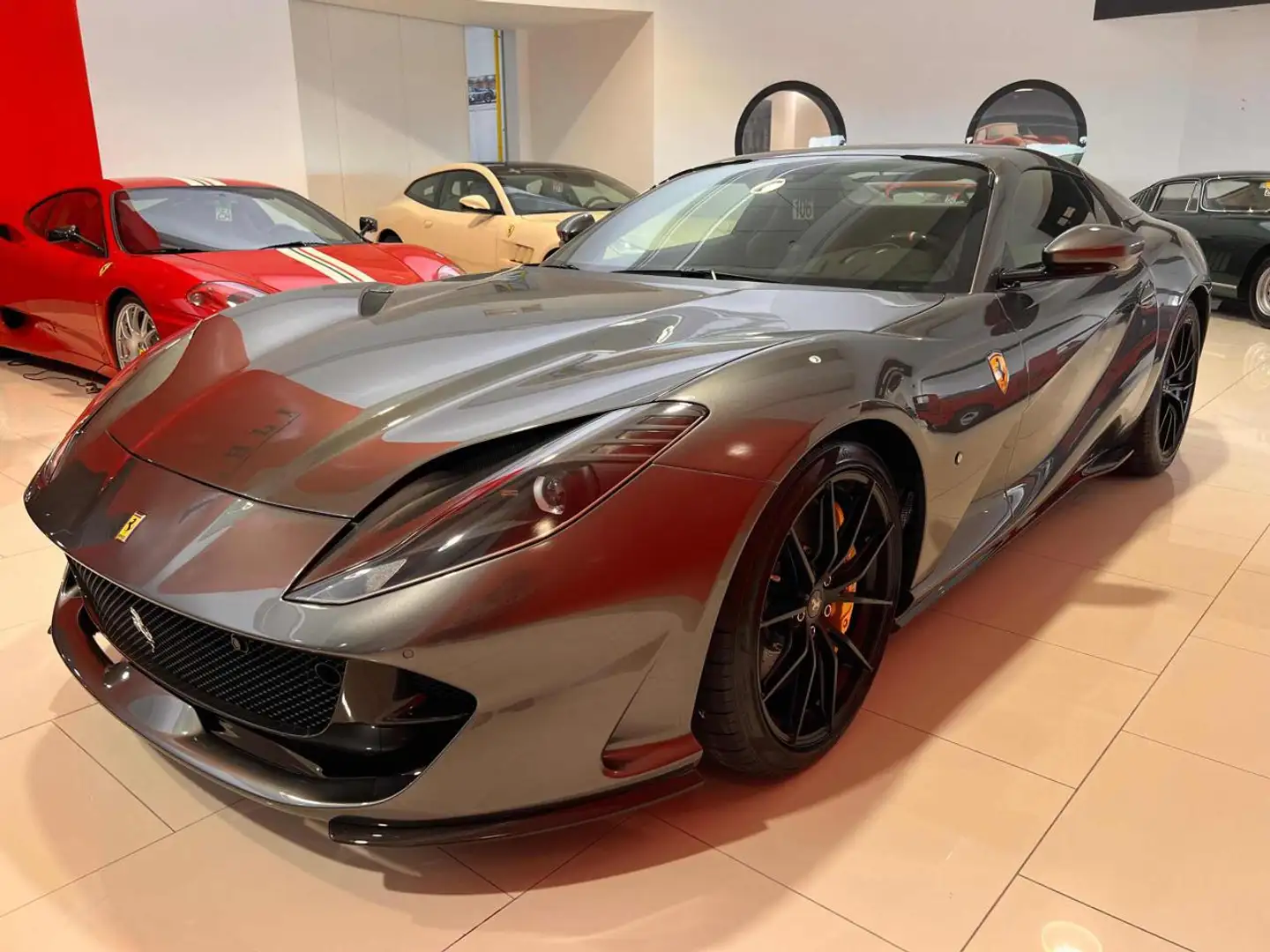 Ferrari 812 GTS Gris - 1