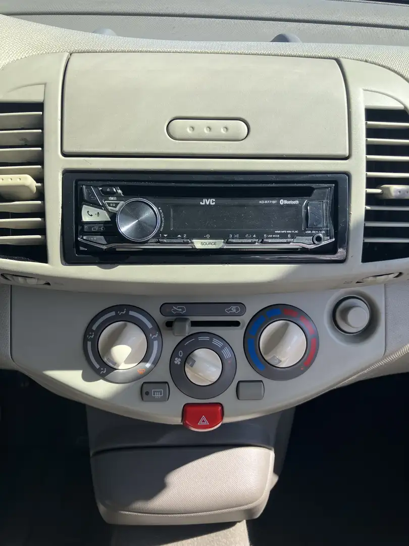 Nissan Micra 1.2i - 65 Opio - 2