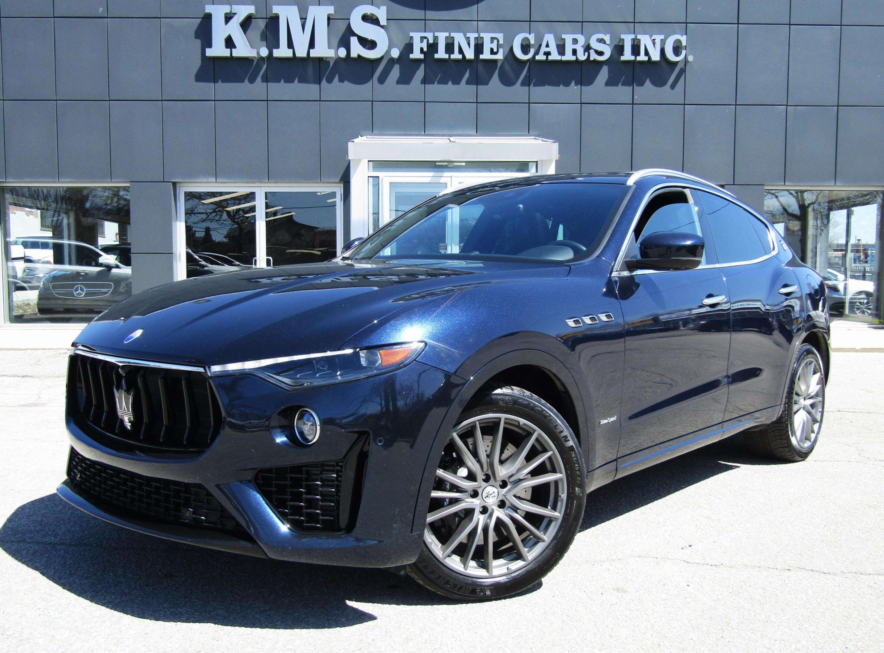 2020 Maserati Levante S GRANSPORT 424 HP/ BLUE NOBILE PEARL PAINT/ DRIVE