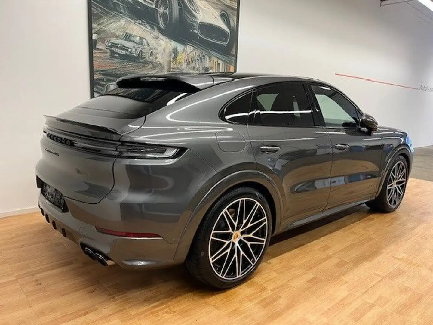 Porsche Cayenne GTS Coupe 22 Zoll Hinterachslenkung Grau - 2