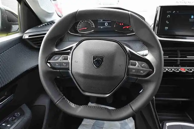 Peugeot 208 view 20
