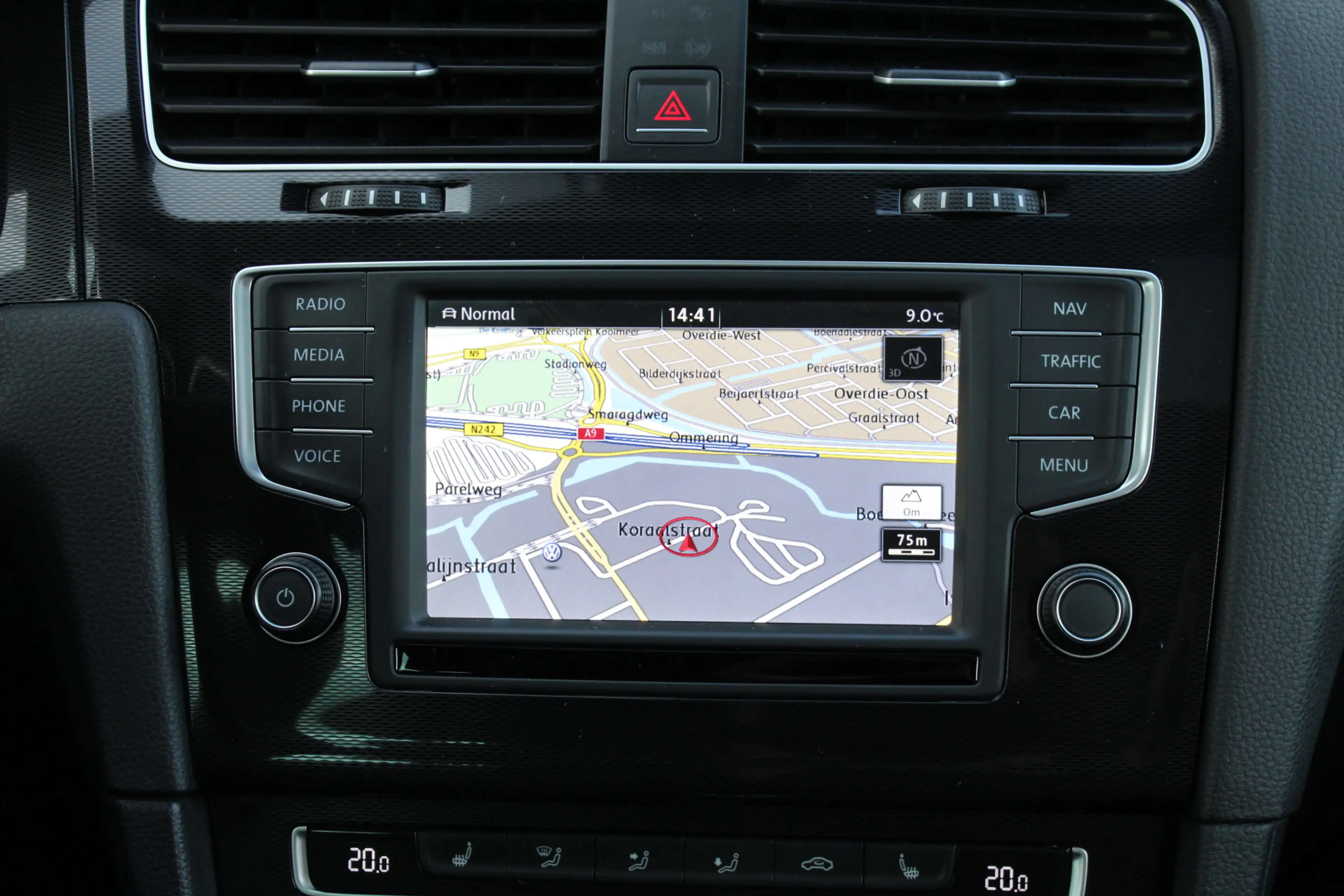 Volkswagen Golf GTD 2.0 TDI / Panoramadak / Led / Stoelverwarming — photo 14