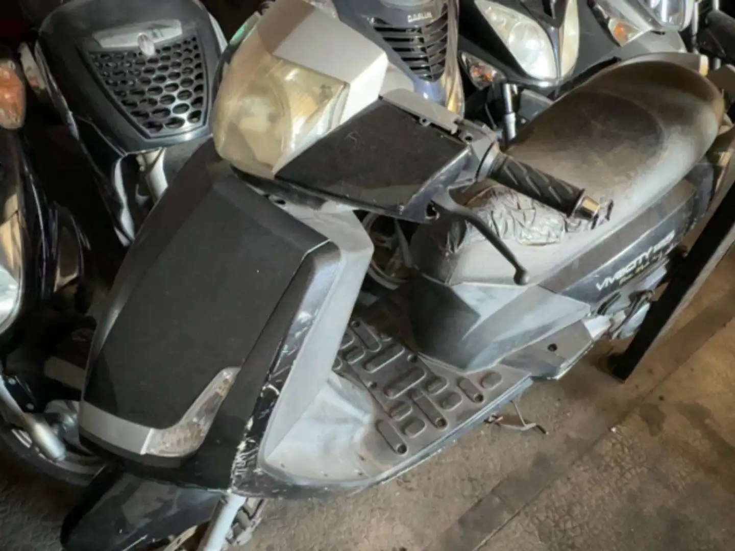 Peugeot Vivacity 125 Noir - 1