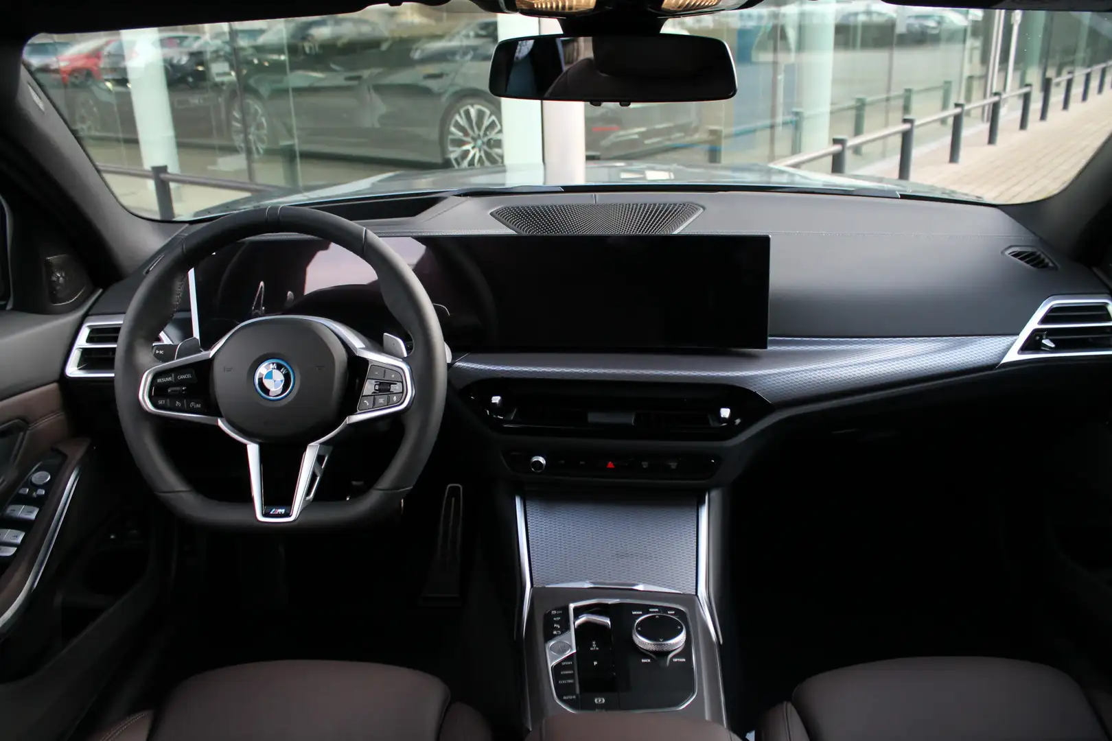 BMW 330 3 Serie Touring 330e High Executive M Sport Automa Grijs - 2