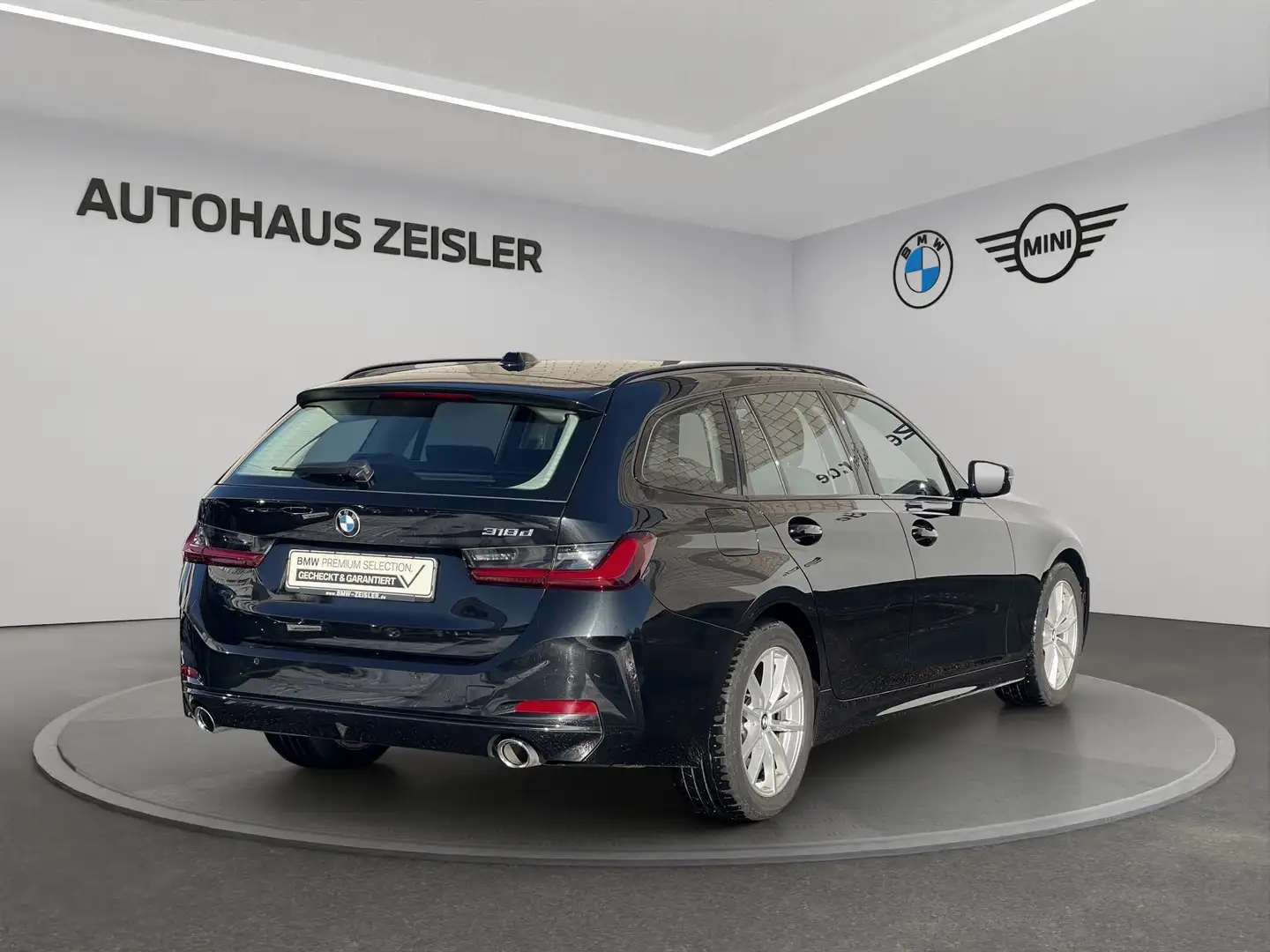BMW 318 d Touring Automatik Sitzheizung DAB Schwarz - 2