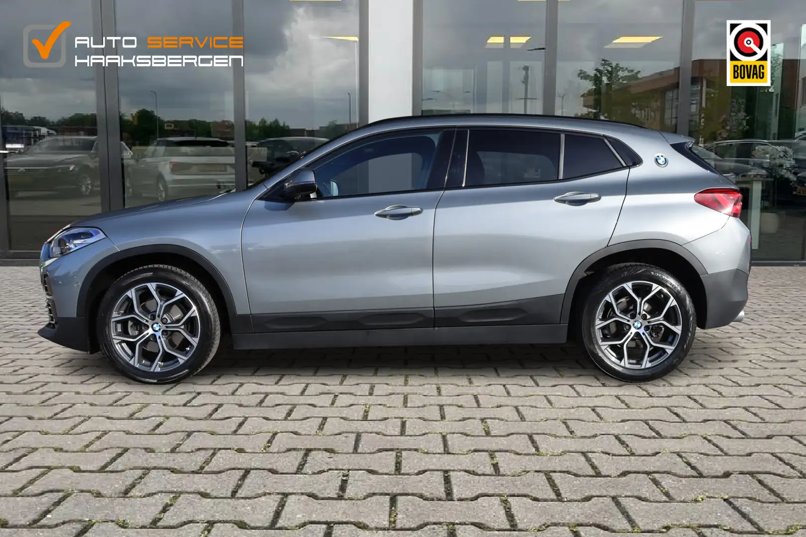 BMW X2 sDrive18i Business Edition Plus | Camera | DAB | 1 Grijs - 2