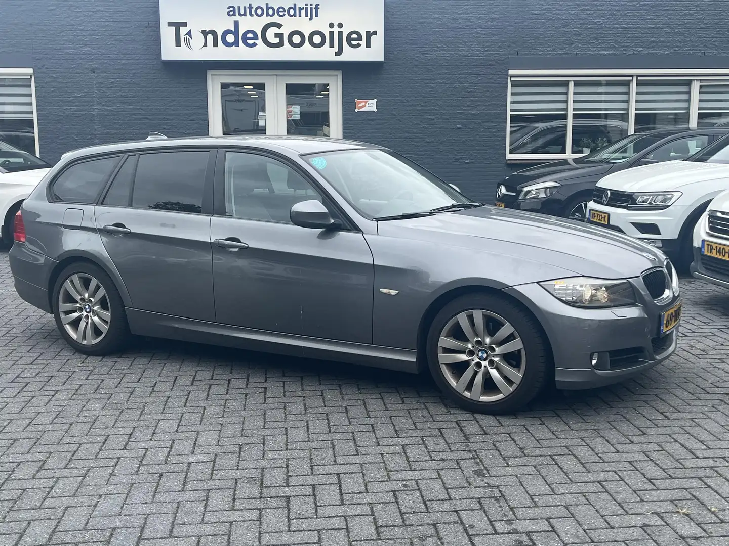 BMW 318 3-serie Touring 318i Aut. Corporate Lease HANDELSA Szary - 1
