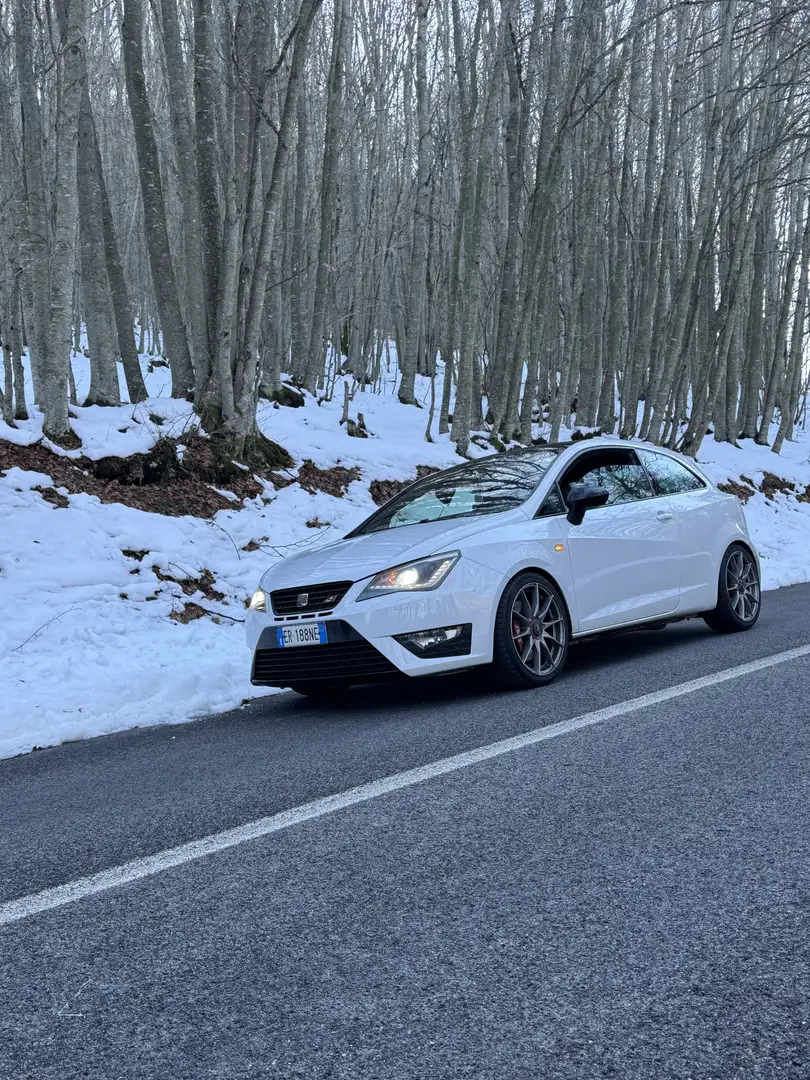 SEAT Ibiza SC 1.4 tsi Cupra 180cv dsg - 2