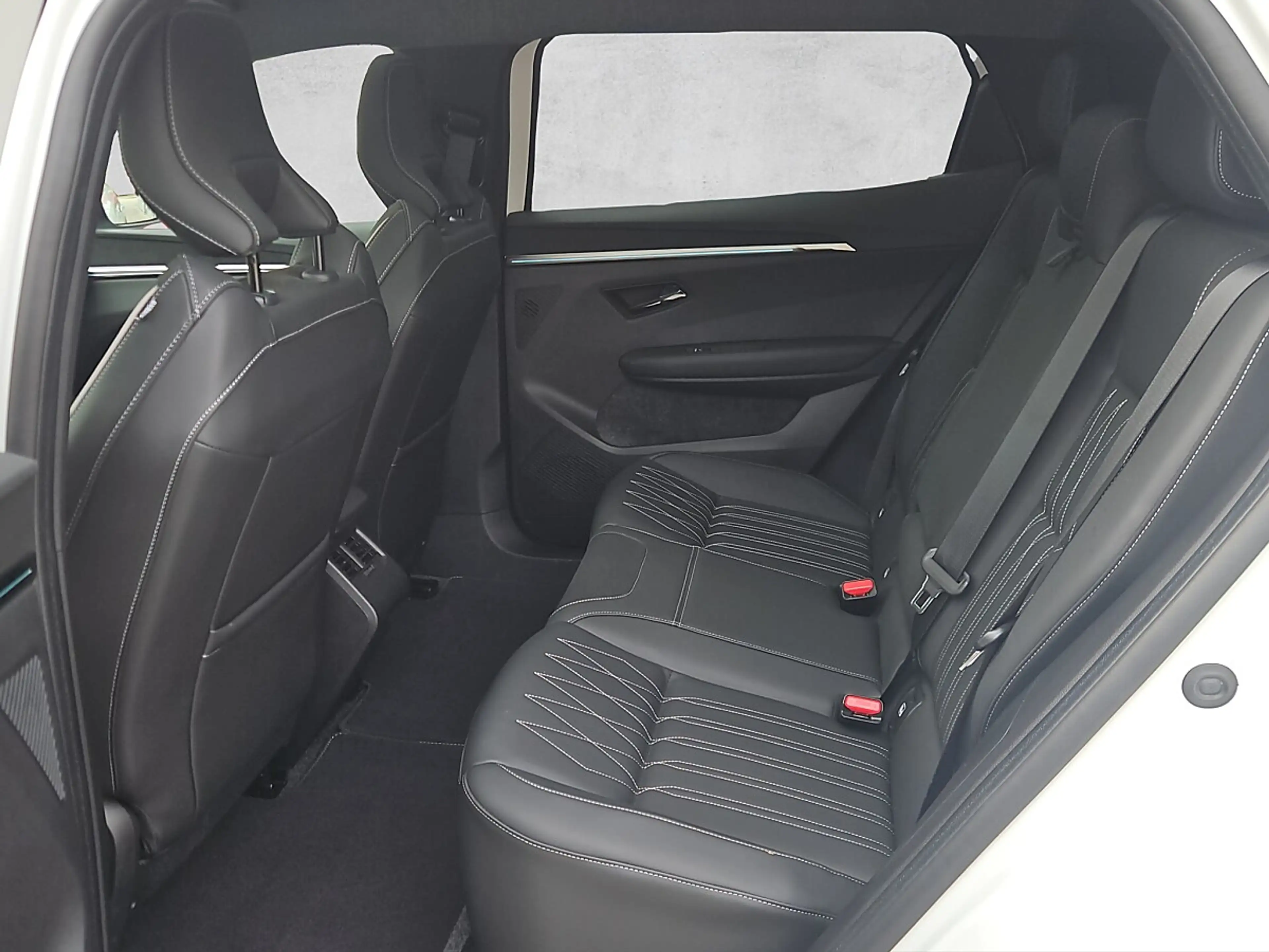 Mitsubishi Eclipse Cross 87kWh BEV Diamond * ab 45.920, — photo 12