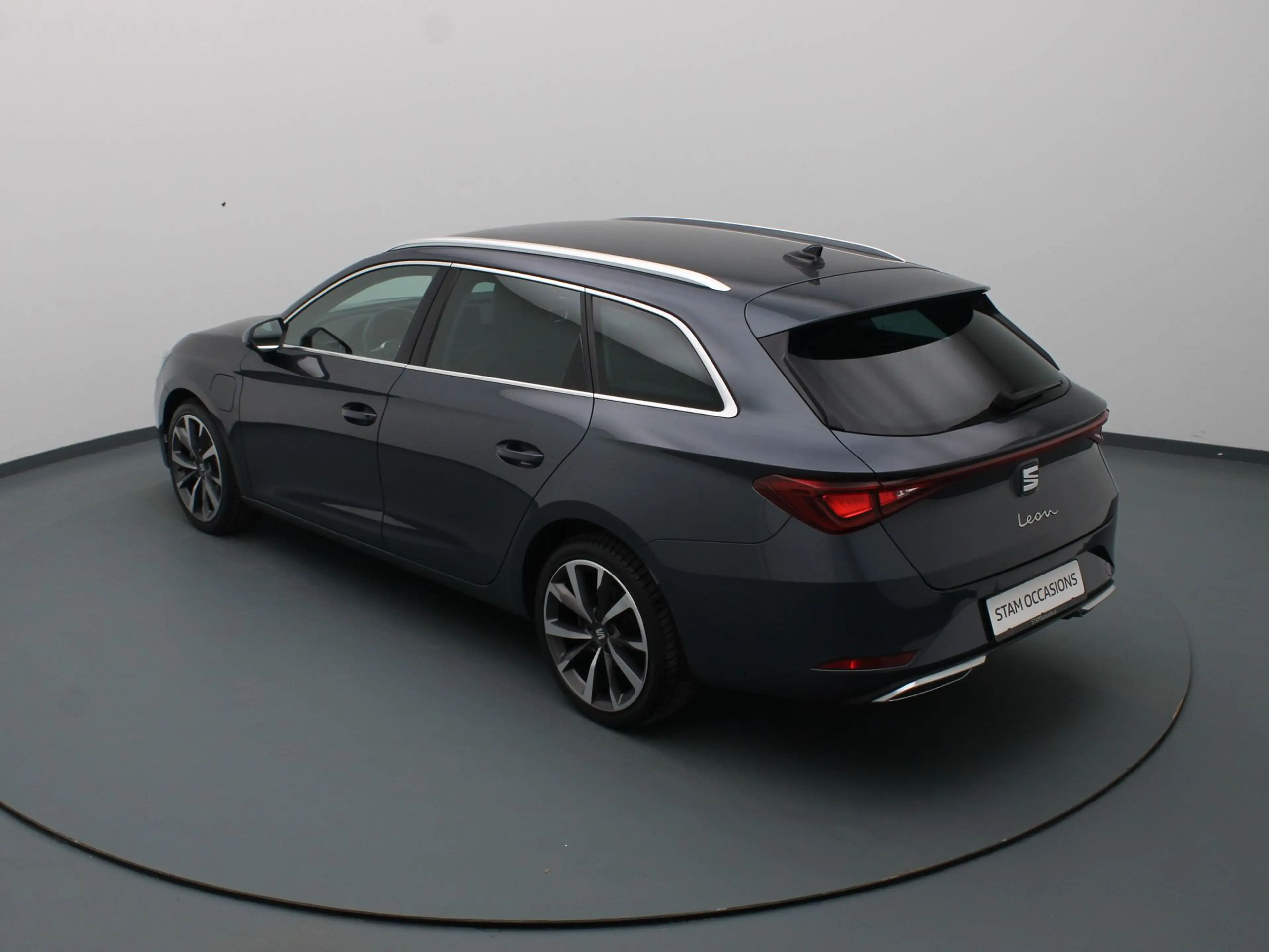 SEAT Leon e-Hybrid Sportstourer 1.4 TSI eHybrid PHEV FR Business Inte — photo 12