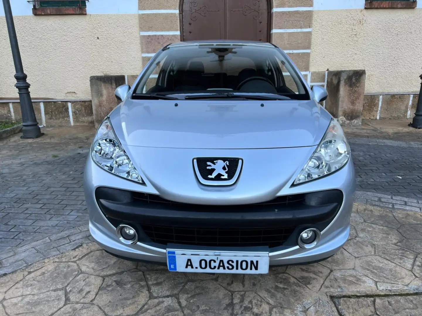 Peugeot 207 1.4 VTi 16v Confort Gris - 2