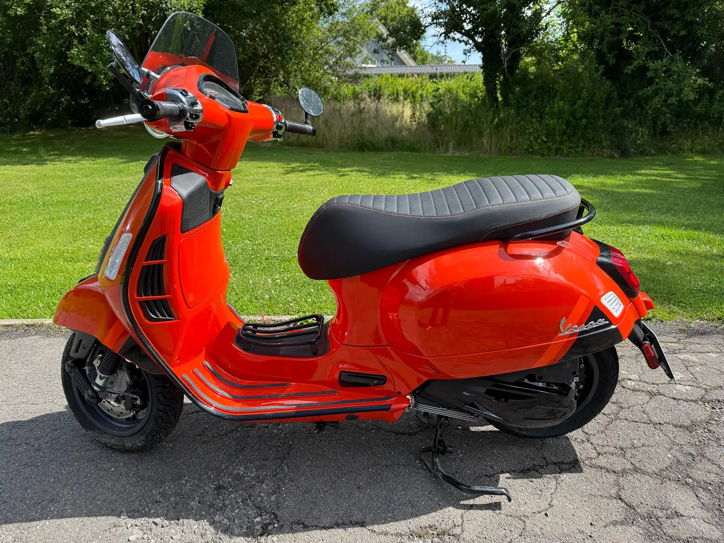 Vespa GTS Super Sport 300 Оранжевий - 1