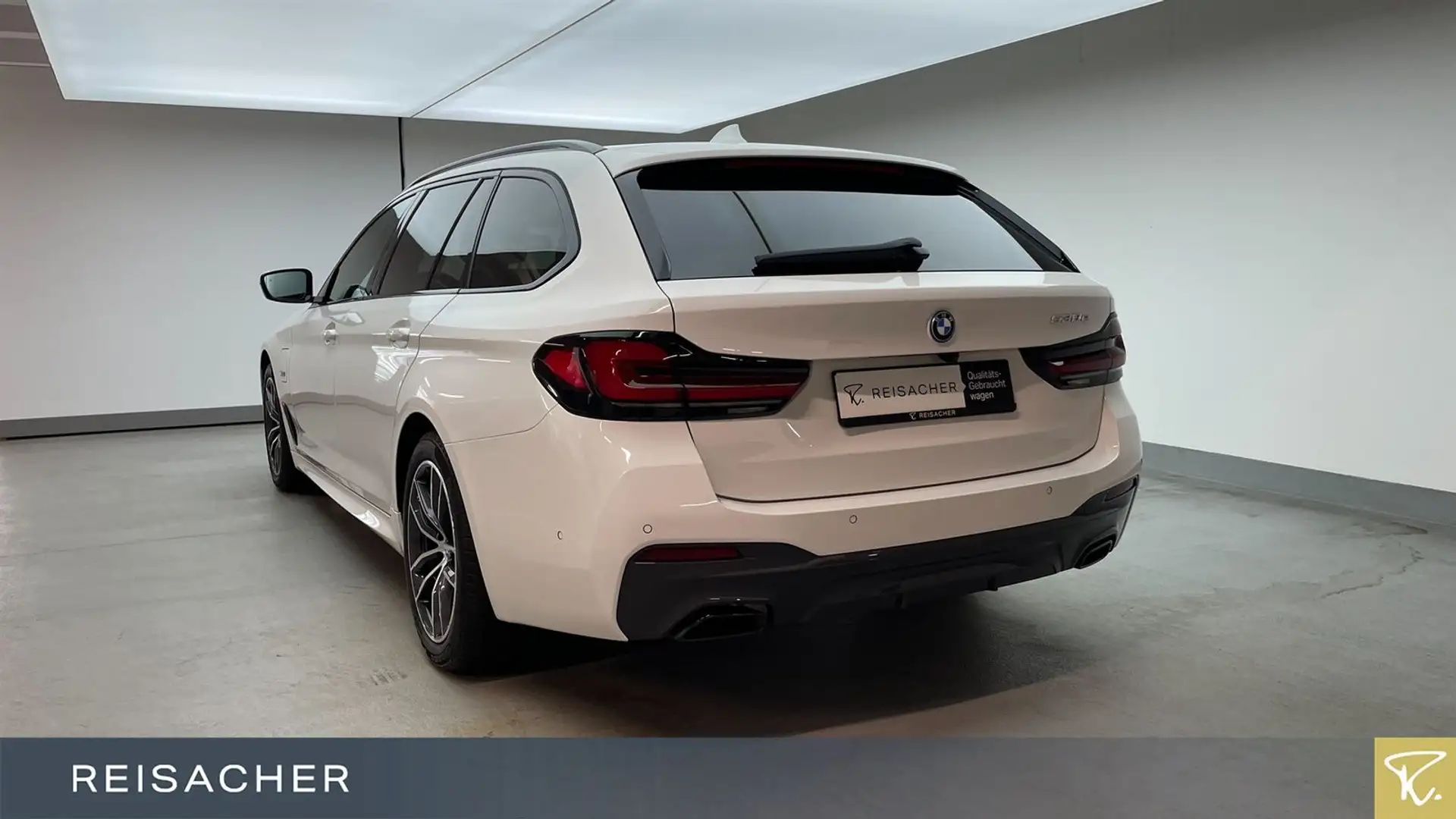 BMW 530 e A Tou M-Sport,AHK,DAProf,HUD,PA,Hifi Weiß - 2