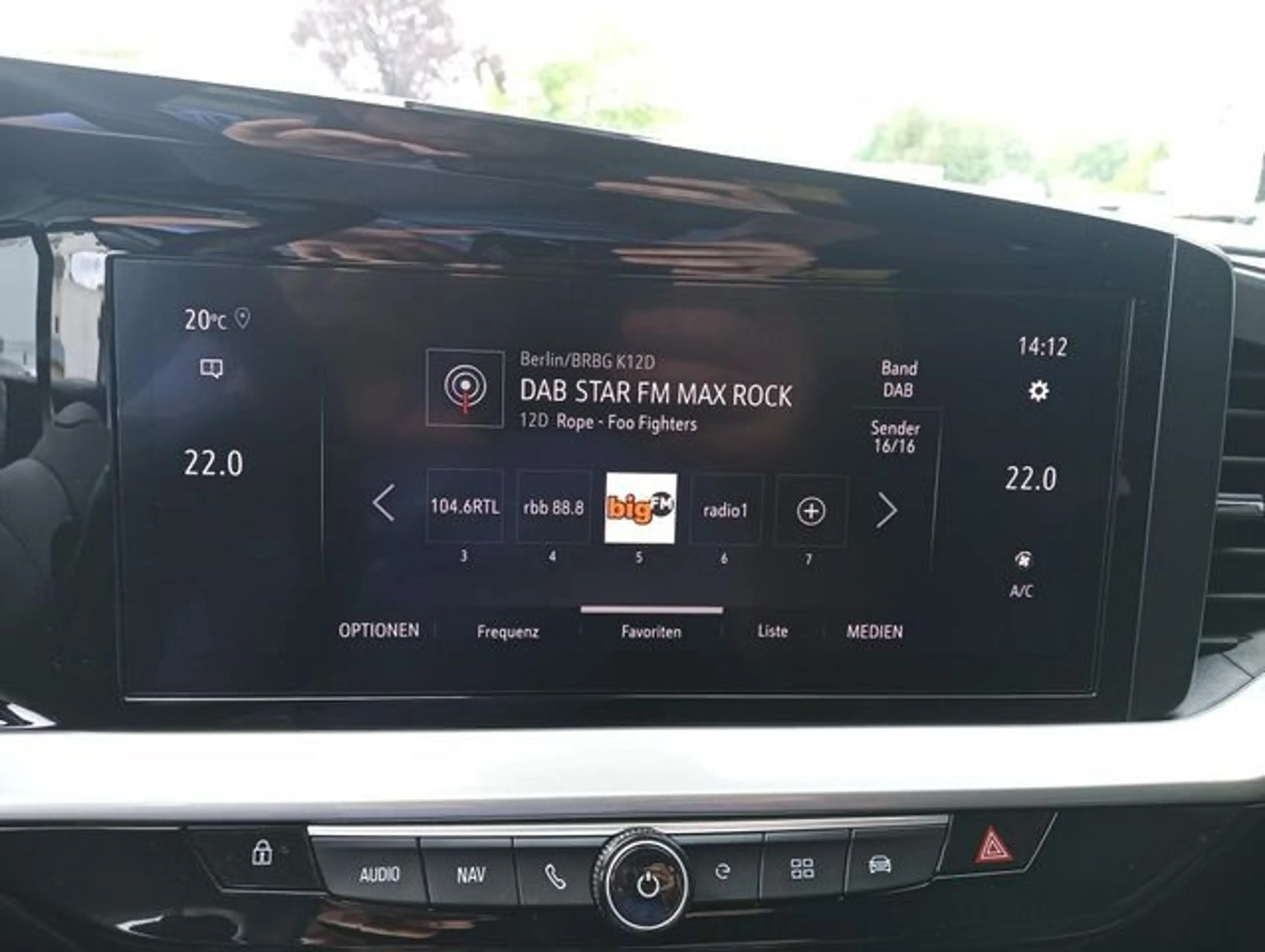 Opel Mokka-E Ultimate+IntelliLux+Navi+ — photo 15