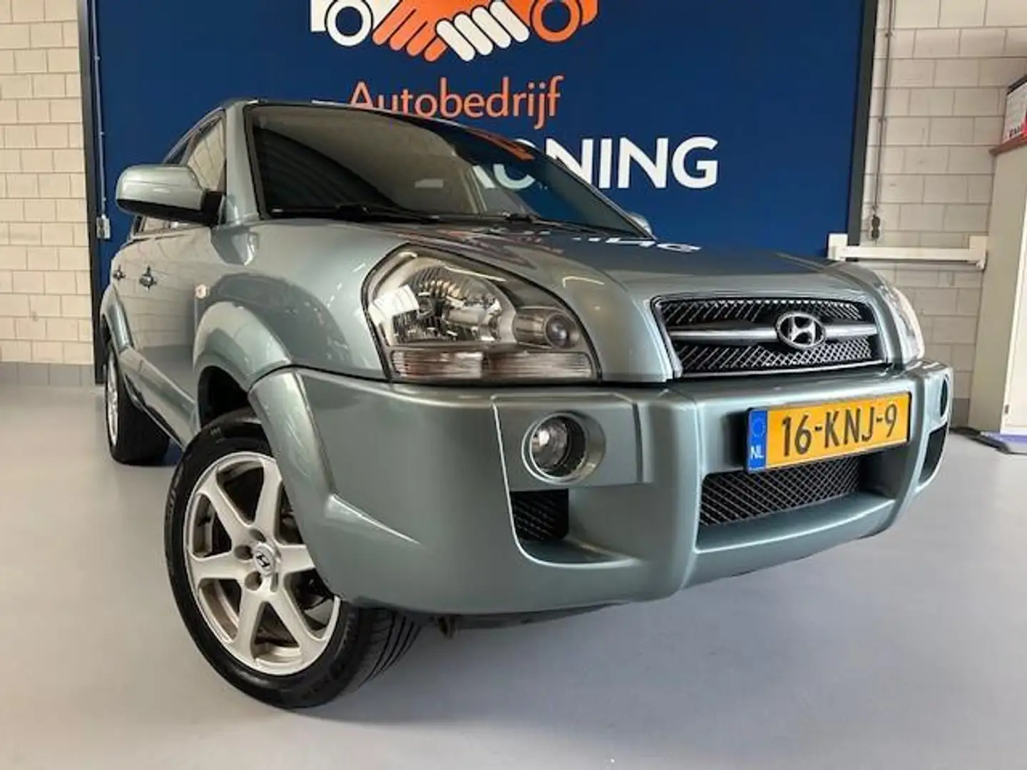 Hyundai TUCSON 2.0i Style Executive.bj.2010.climate/trekhaak/navi Gris - 2