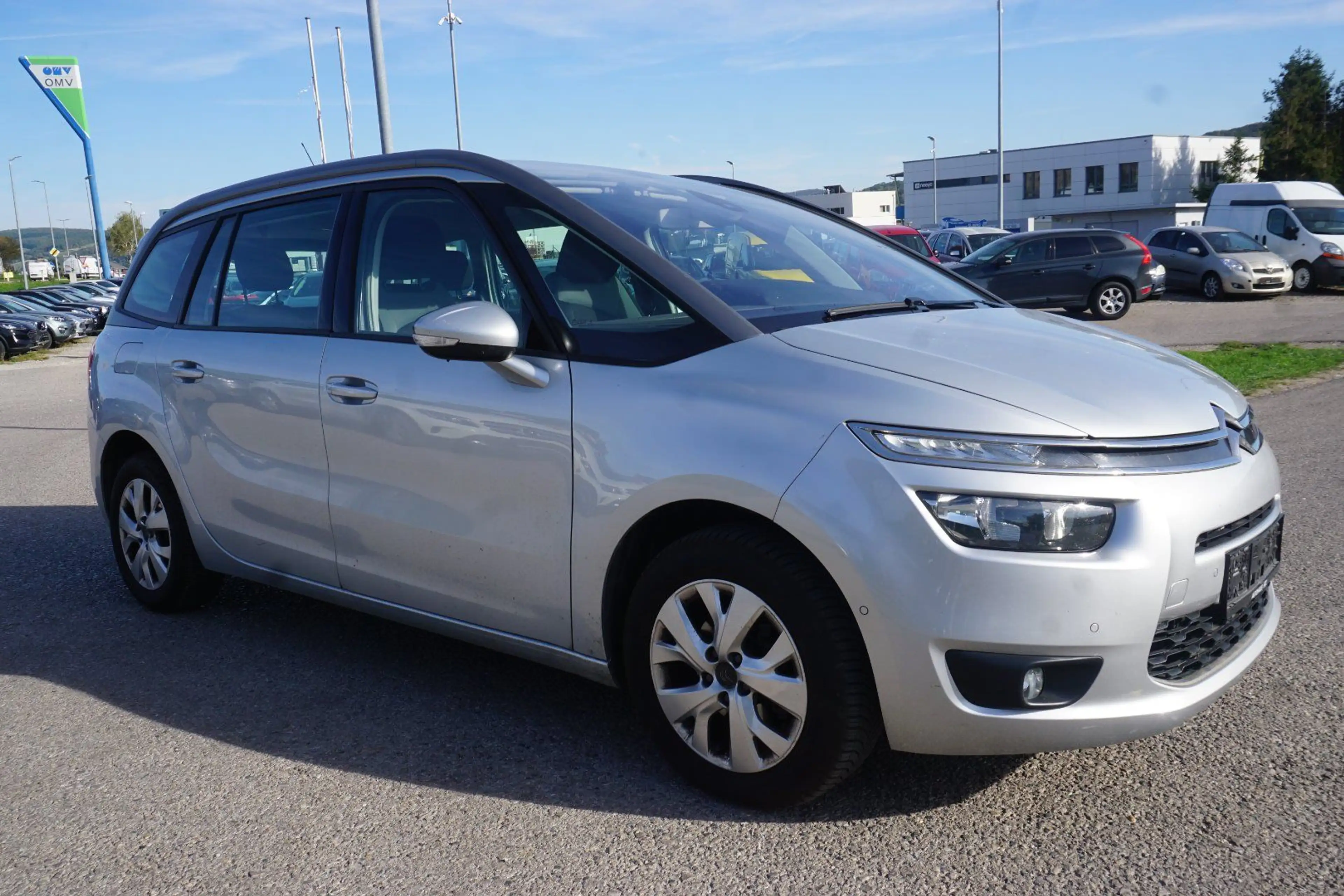 Citroen Grand C4 Picasso Seduction — photo 12