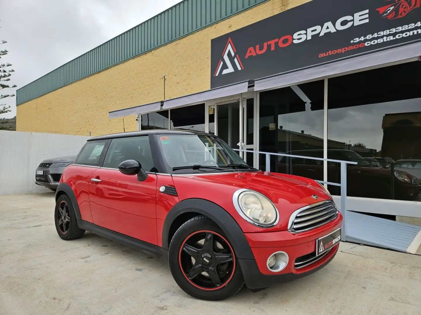 MINI MINI Mini Deportivo Automático de 2 Puertas Rojo - 1