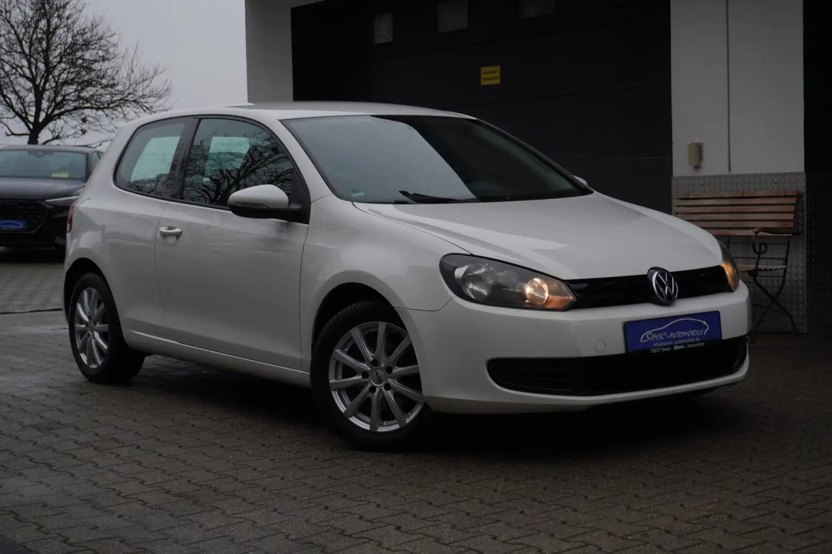 Volkswagen Golf 1.4-16V Trendline KLIMA+AHK+ALU+EURO-5 Weiß - 1