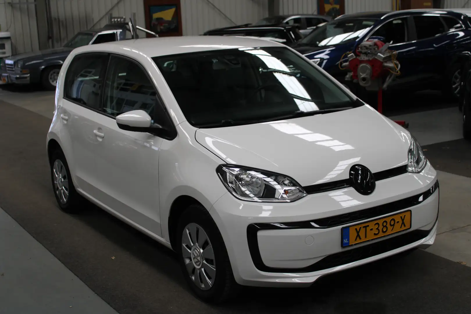 Volkswagen up! 1.0 BMT Airco, Isofix, Bluetooth Blanc - 2
