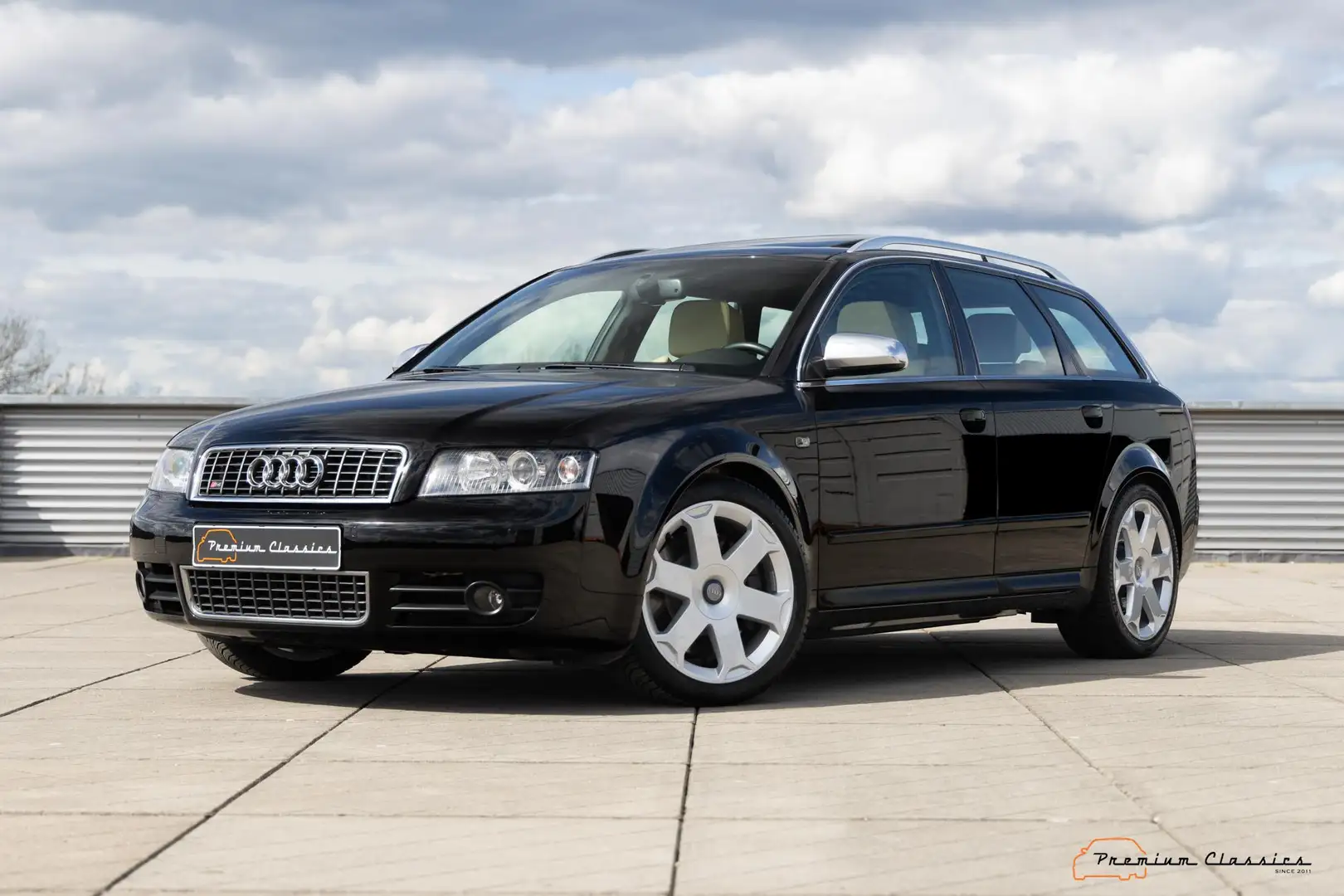 Audi S4 Avant 4.2 V8 Quattro | 73.000KM | Audi Exclusive | Black - 1