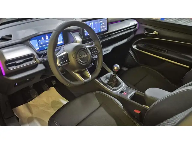 Jeep Avenger view 7