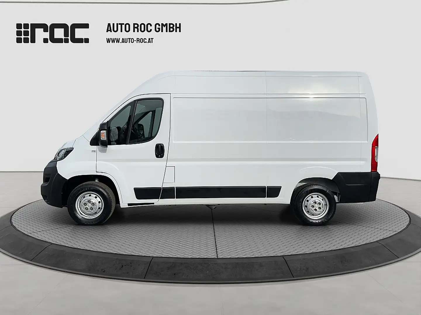 Peugeot Boxer 33 L2H2 BlueHDi 140 S&S Kamera/Klima/Tempomat/uvm Fehér - 2