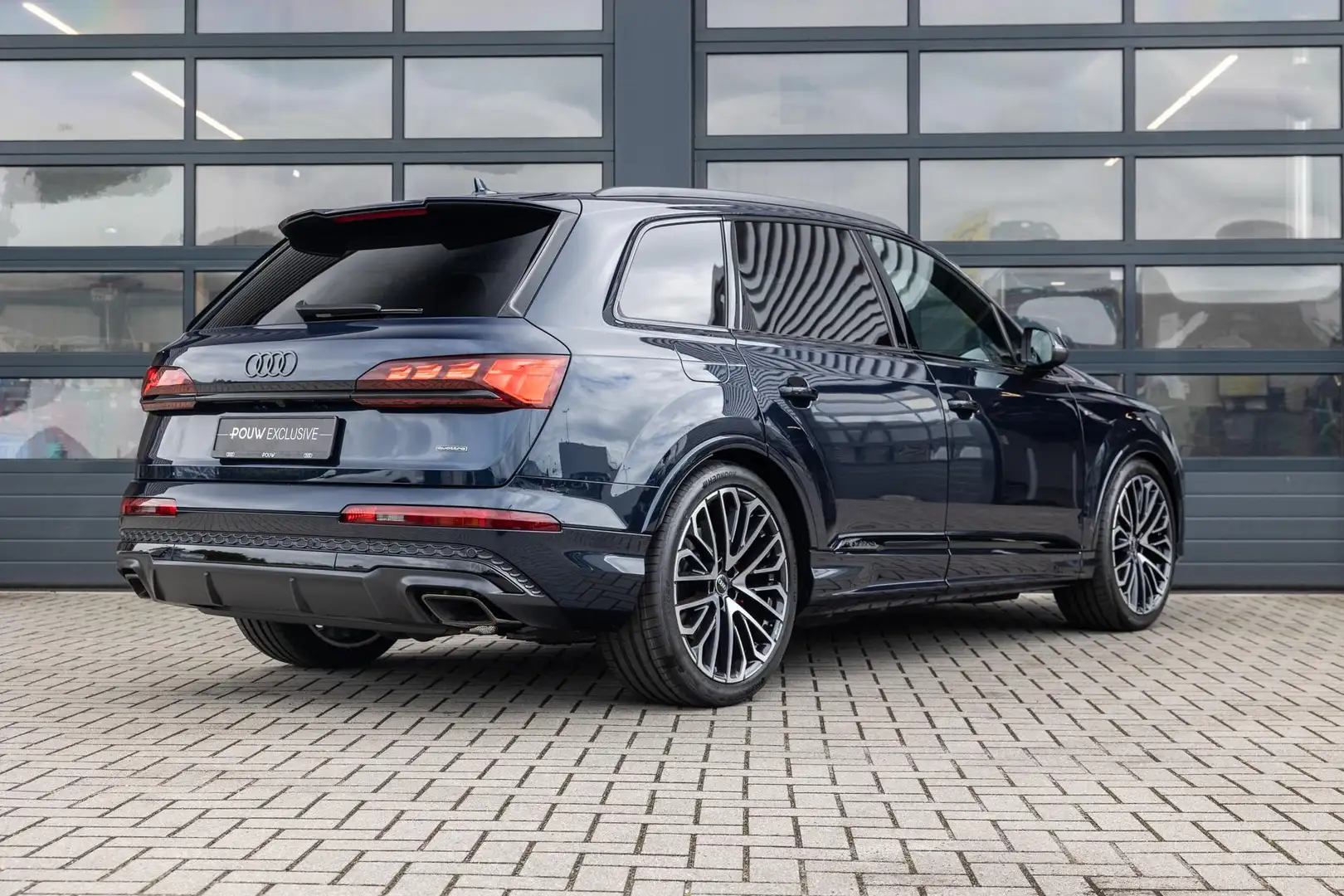 Audi Q7 55 TFSI e 394pk quattro Pro Line S | Vierwielbestu Azul - 2
