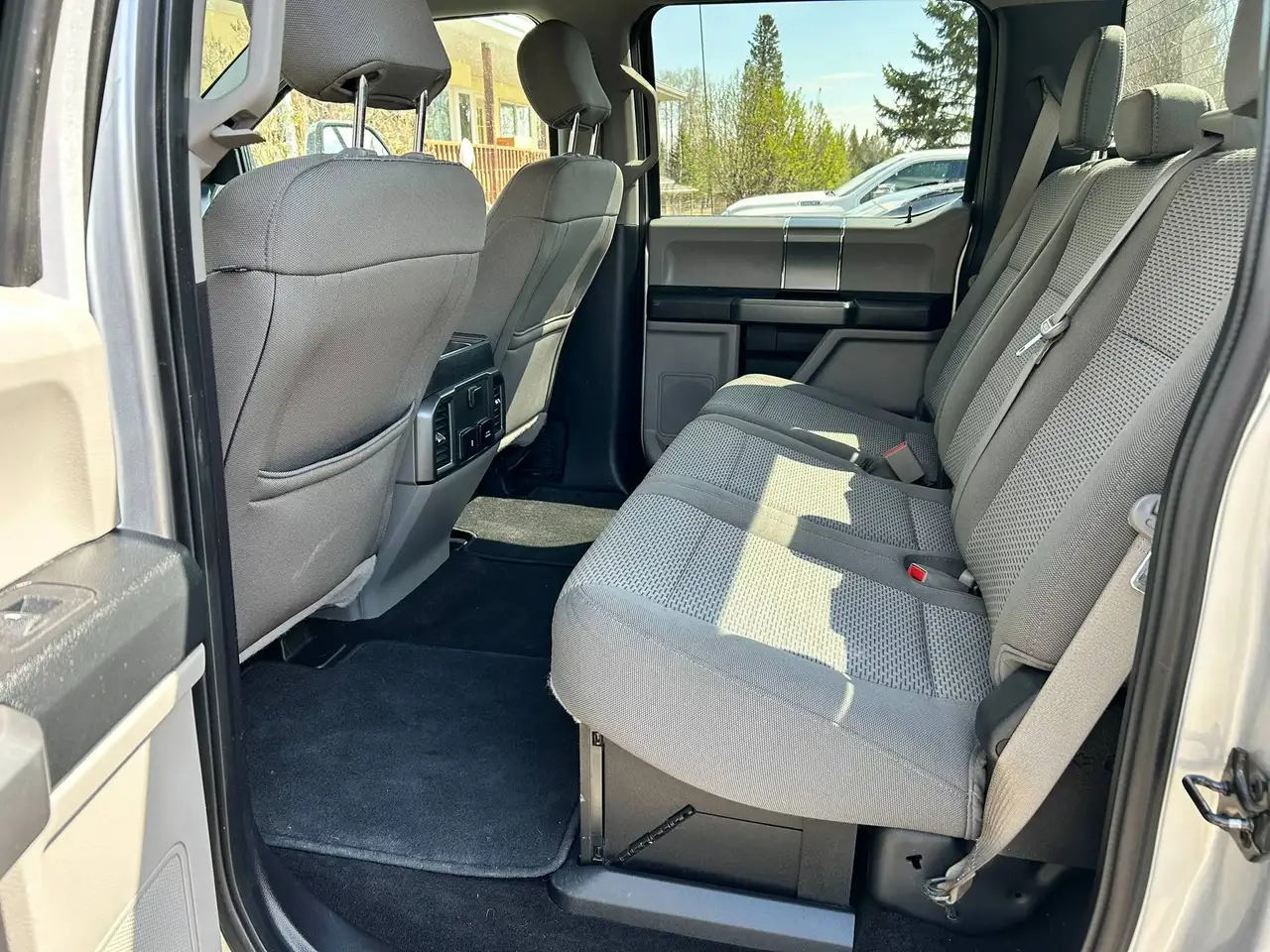Ford F 350 снимка Ford F 350