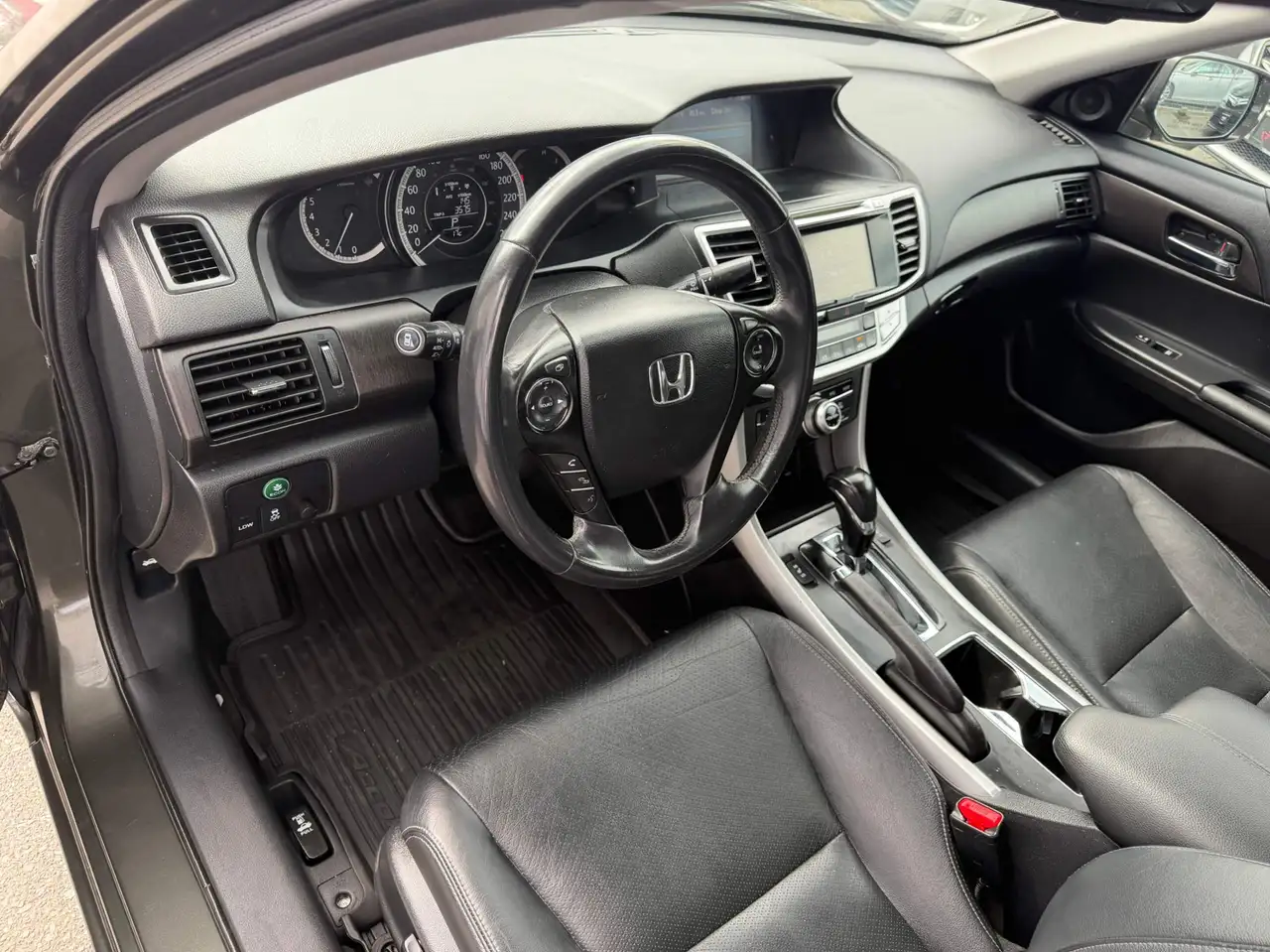 Honda Accord photo Honda Accord