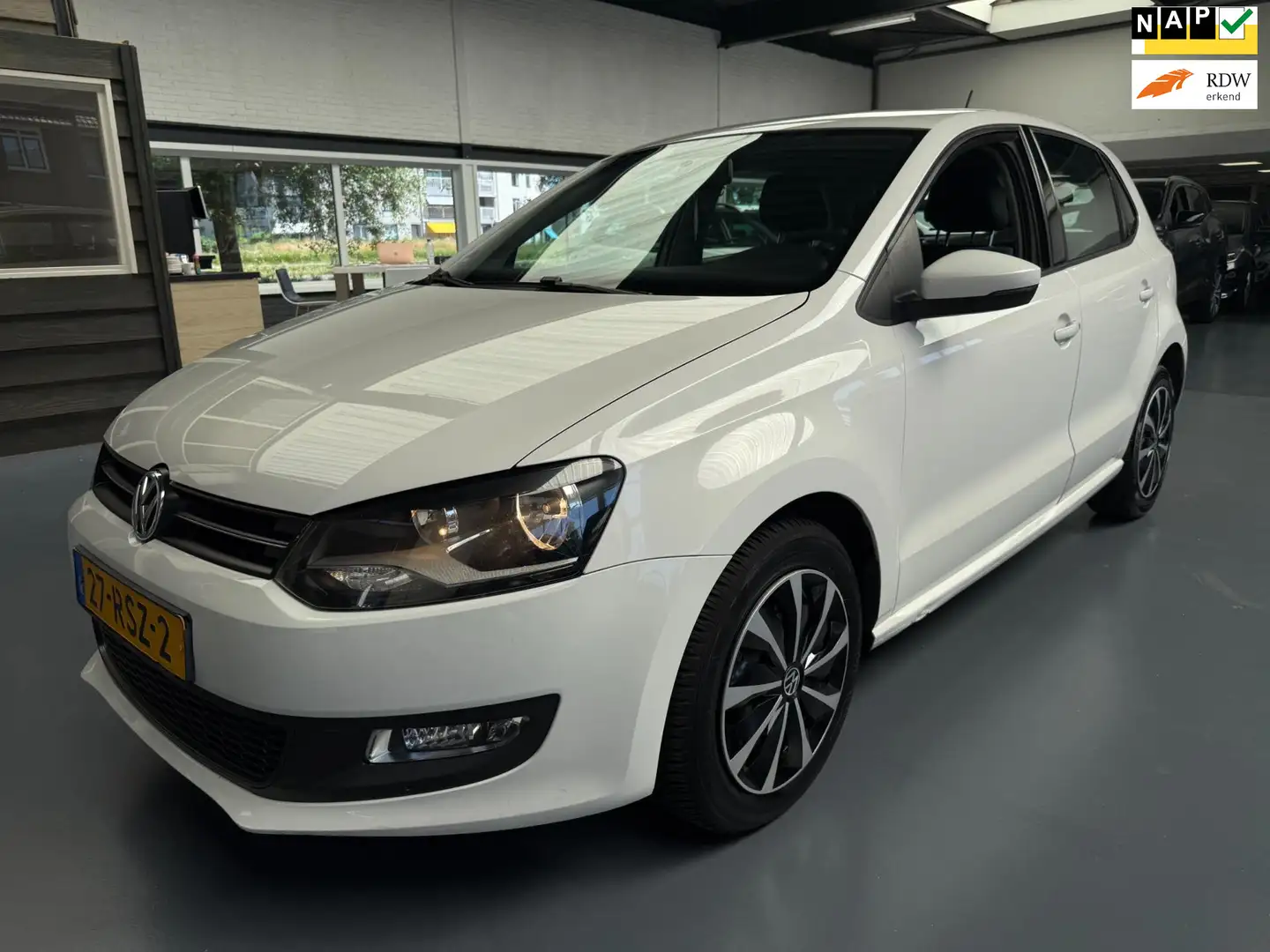 Volkswagen Polo 1.6 TDI Comfortline |NAP|Nieuwe Distr riem| Wit - 1