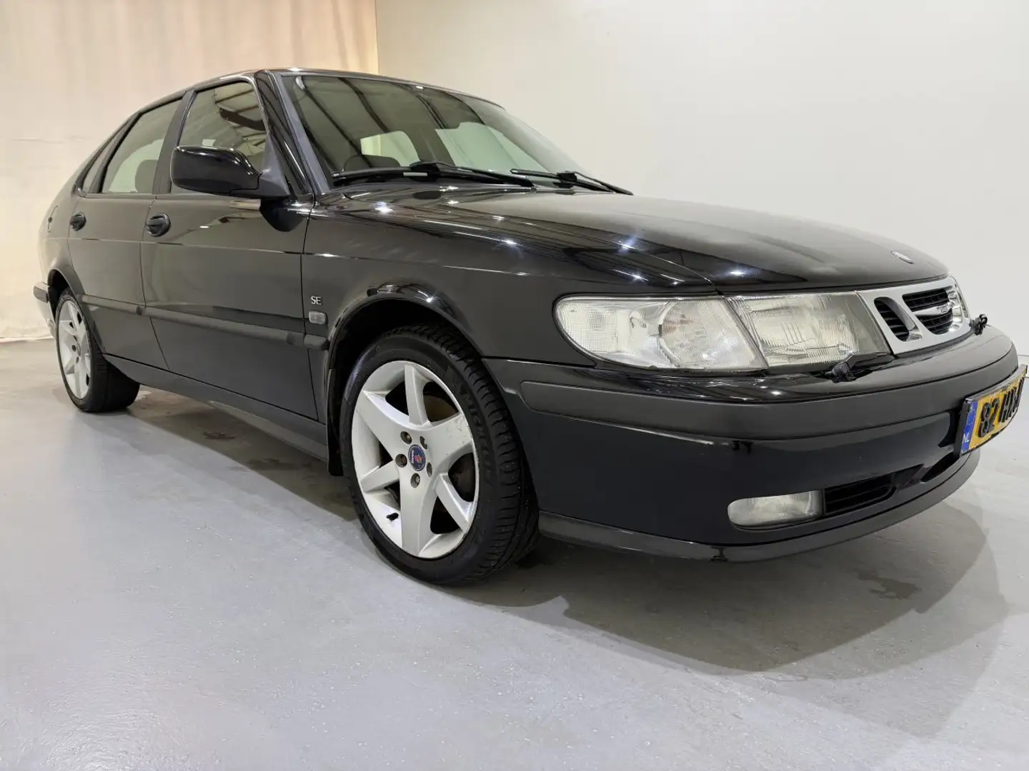 Saab 9-3 HB 2.0 Turbo SE Clima Negro - 1
