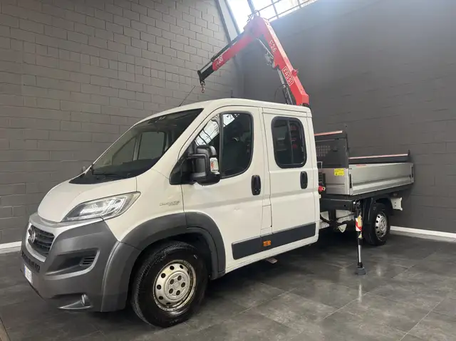 Fiat Ducato 7 Posti Cassone Fisso GRU FASSI