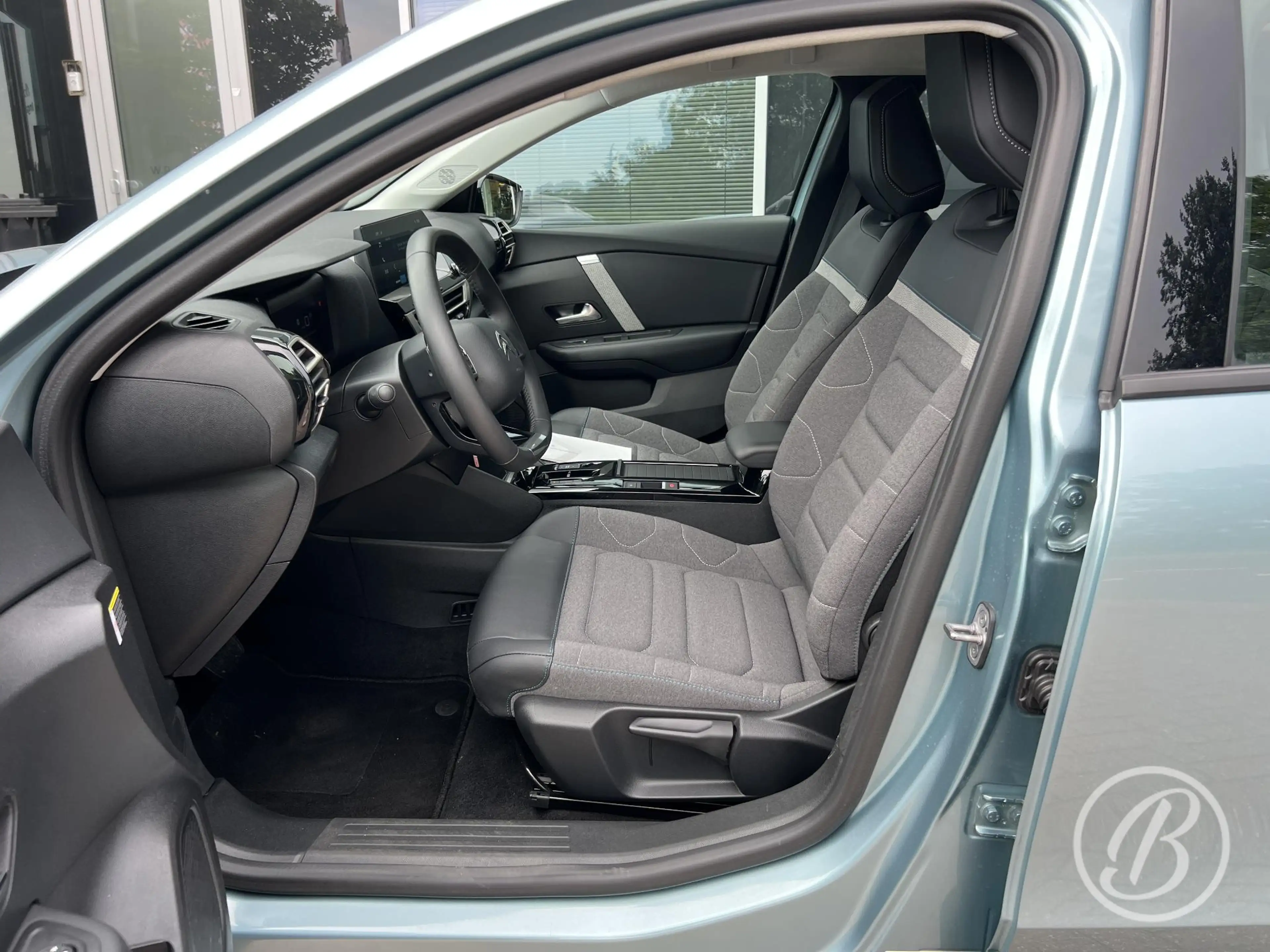 Citroen E-C4 Electric You 50 kWh 136 pk Automaat Navigatie via apple car — photo 10