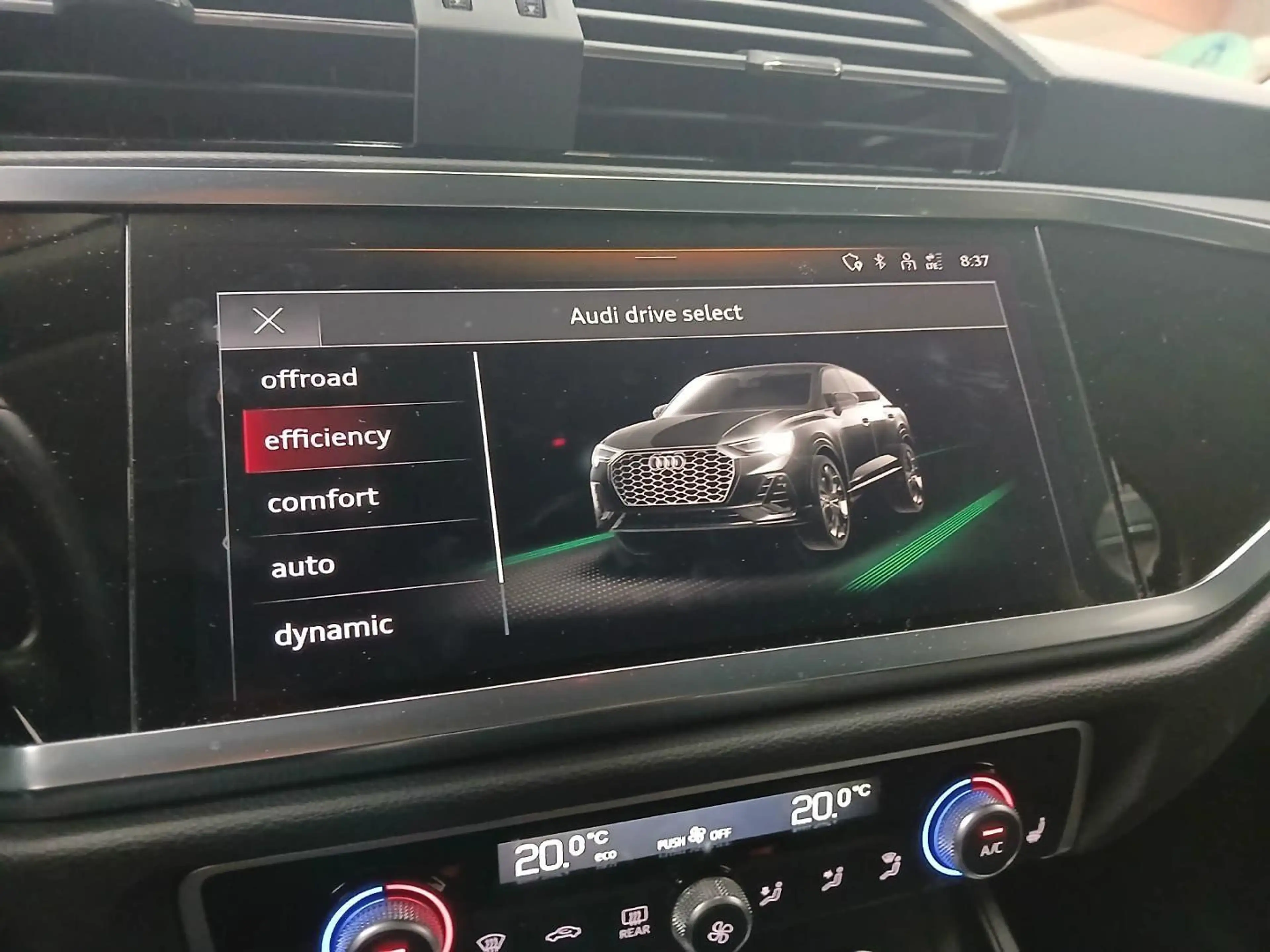 Audi Q3 35 TDI quattro S-Tronic Standhzg Kamera Navi — photo 11