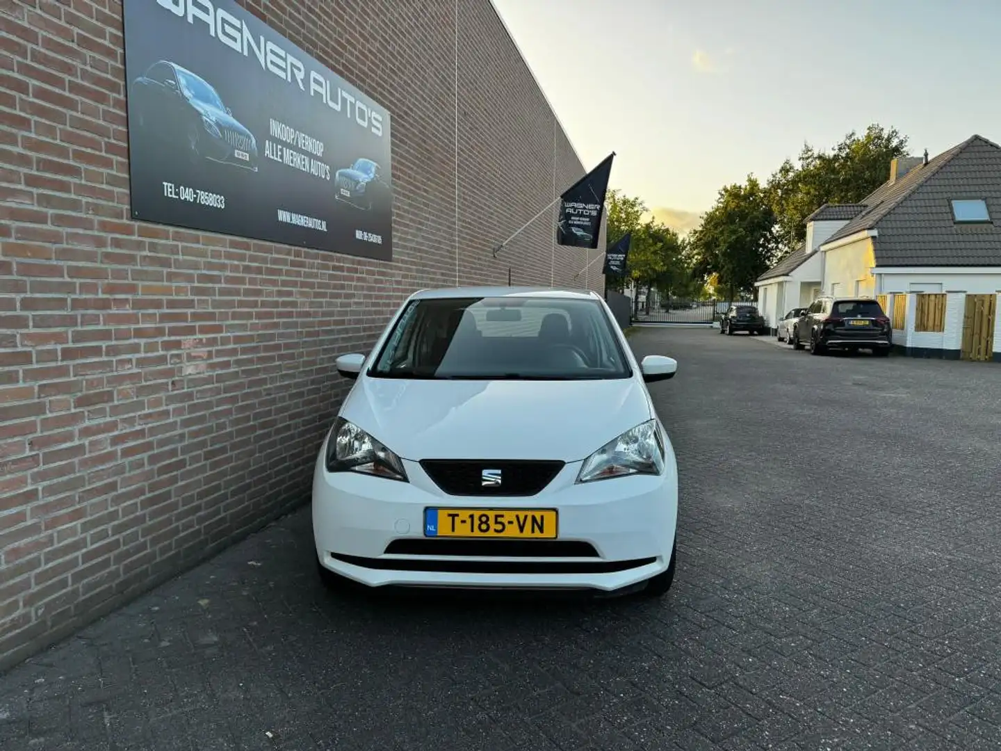 SEAT Mii 1.0 Style Connect Wit - 2