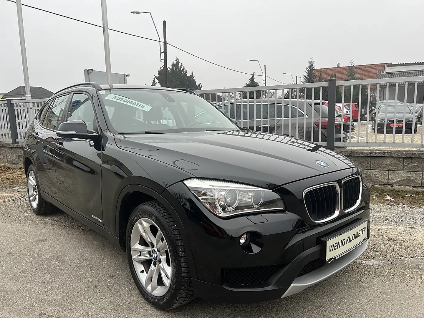 BMW X1 xDrive18d*Automatik*ALLRAD* Schwarz - 1
