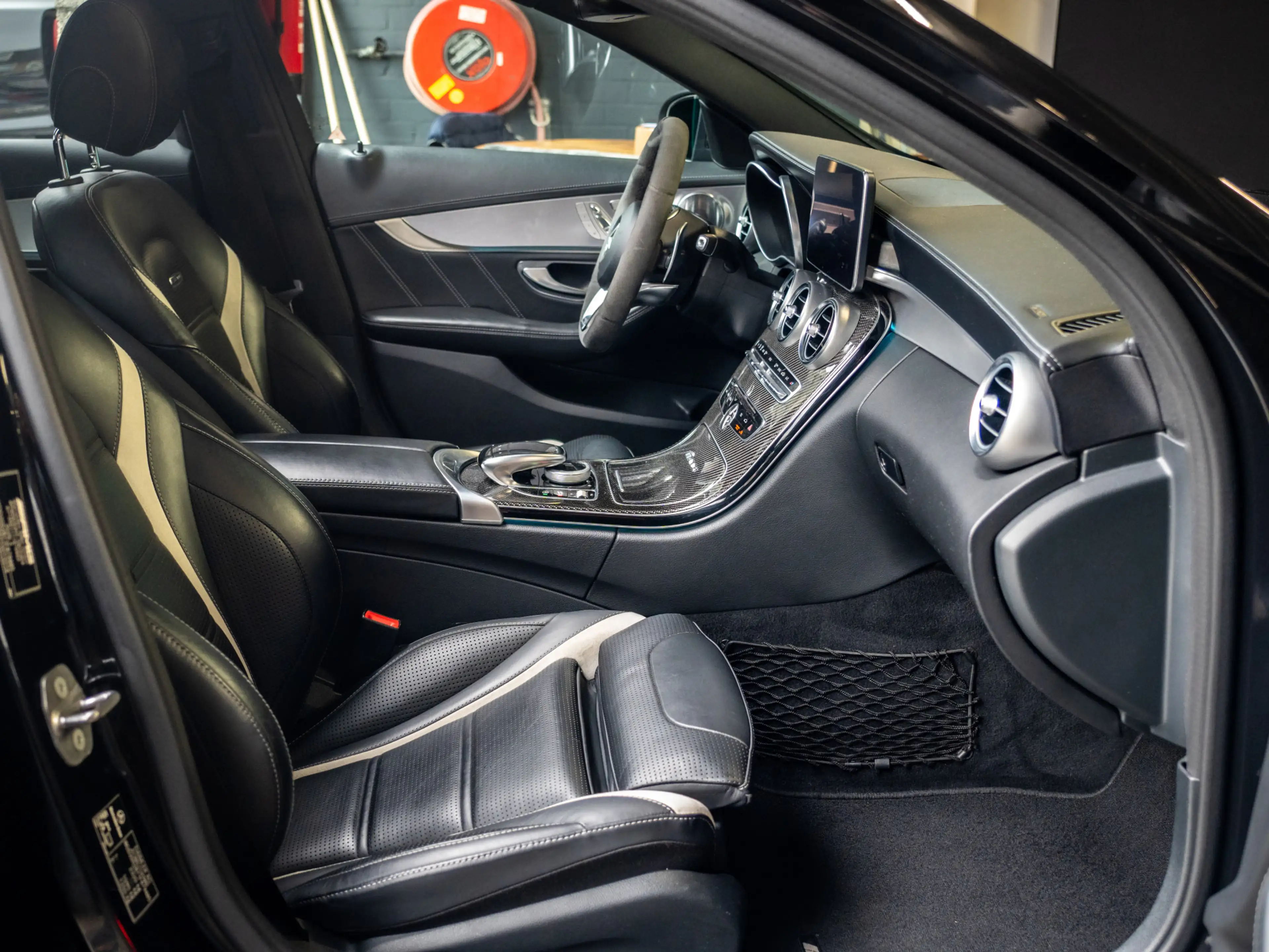 Mercedes-Benz C 63 AMG Estate S Keramisch|carbon int.|360 camera|head-up| — photo 12