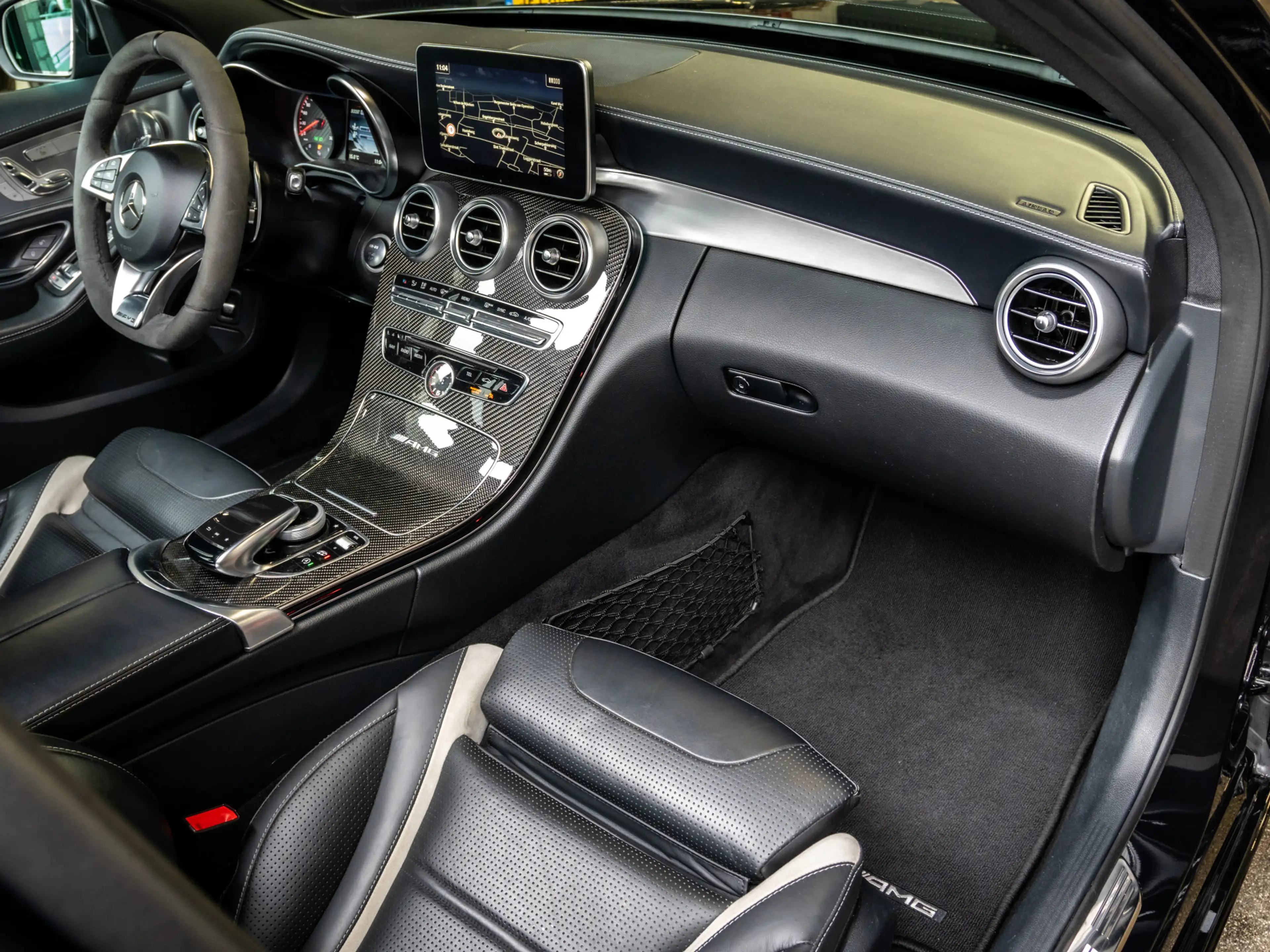 Mercedes-Benz C 63 AMG Estate S Keramisch|carbon int.|360 camera|head-up| — photo 13
