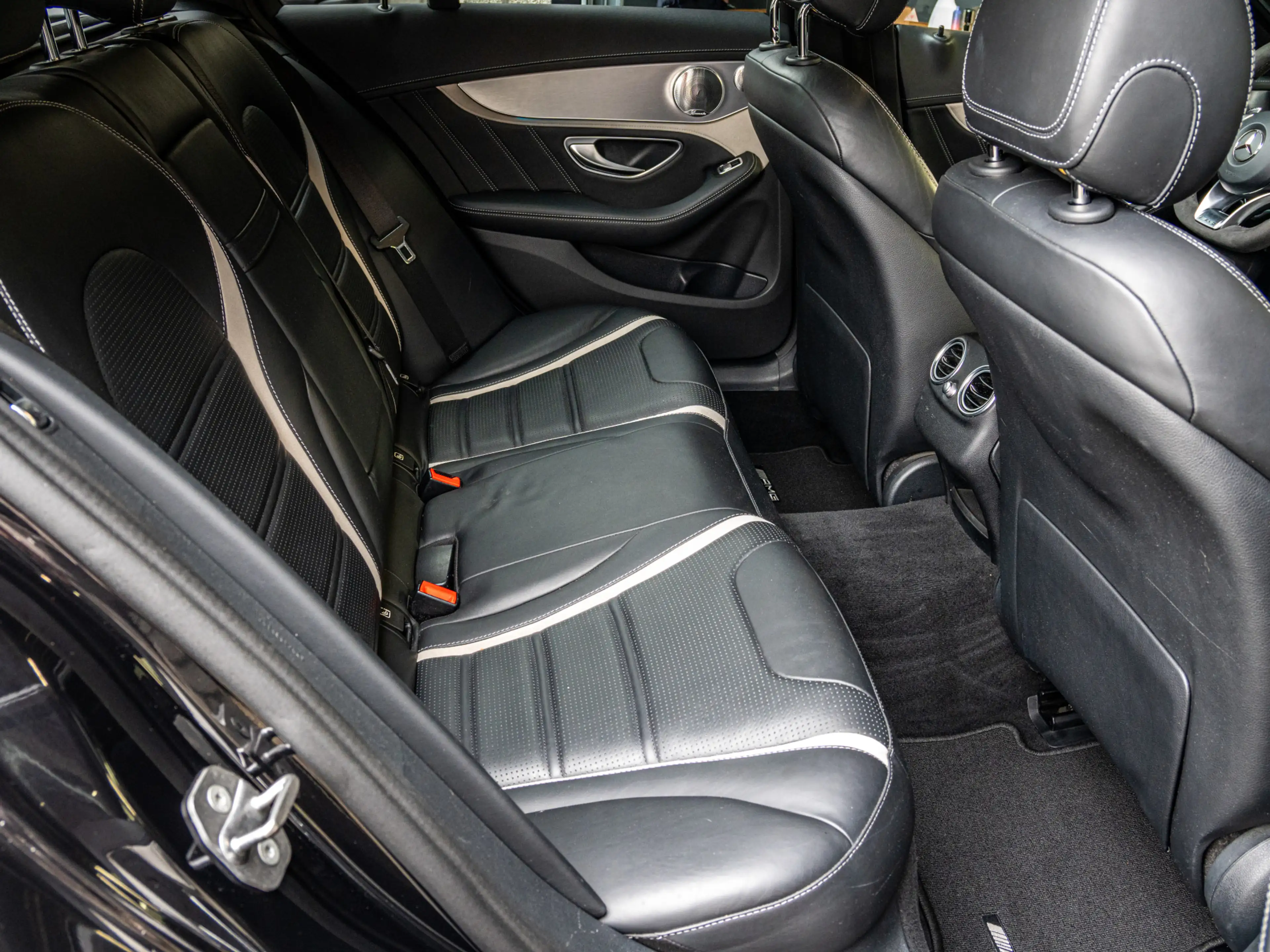 Mercedes-Benz C 63 AMG Estate S Keramisch|carbon int.|360 camera|head-up| — photo 14