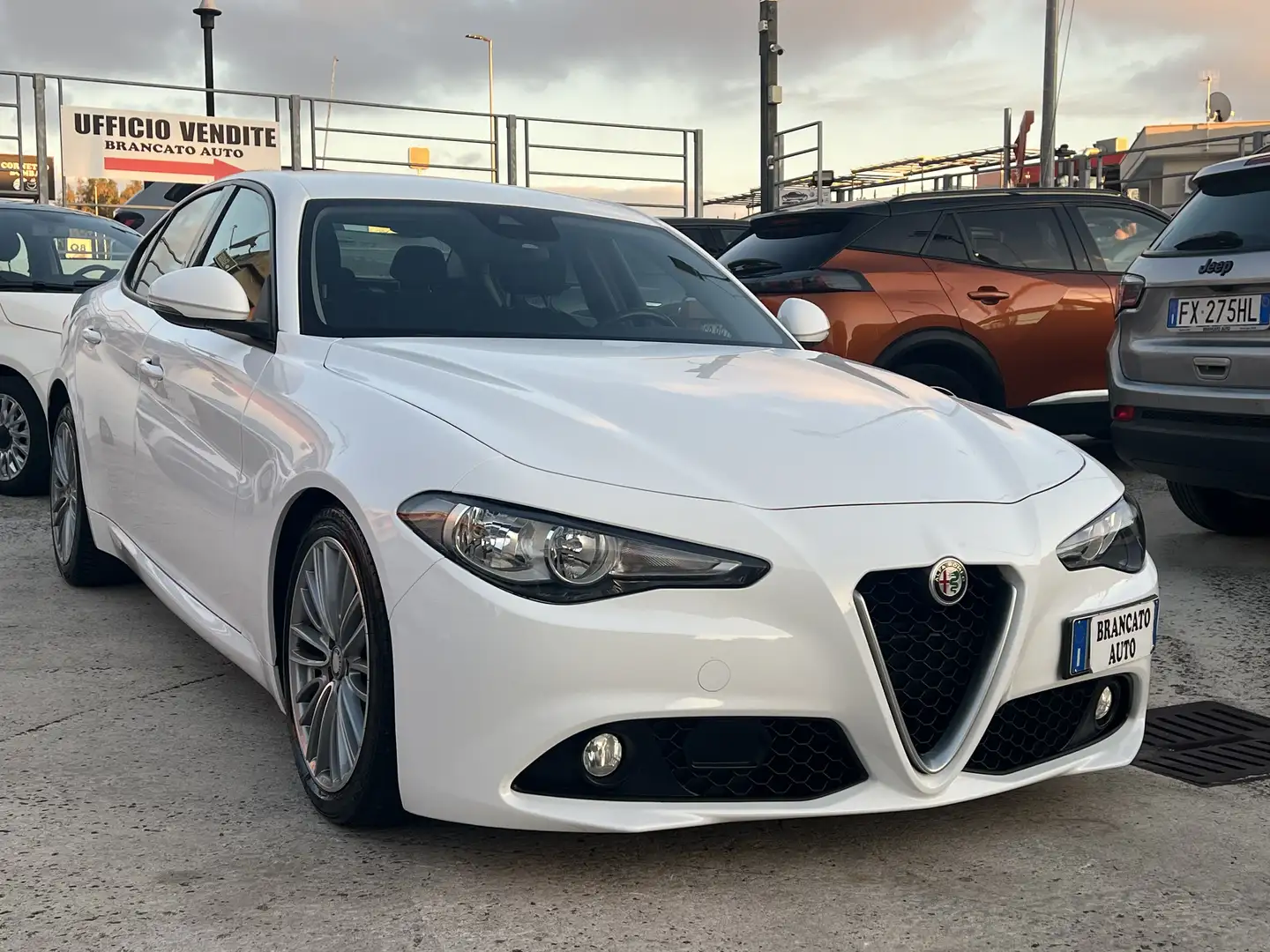 Alfa Romeo Giulia 2.2 t 150cv Bianco - 1