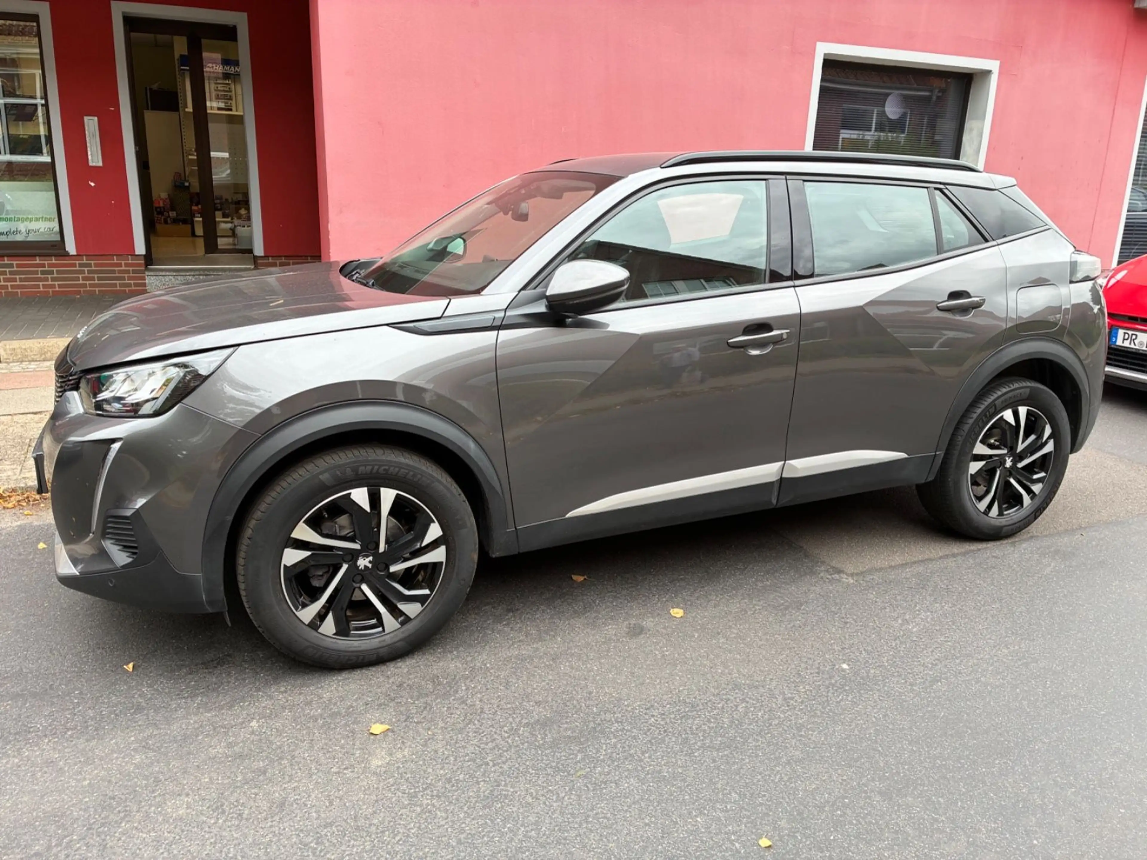 Peugeot 2008 Allure-DAB-CAM-17-Zoll-Alu-TÜV-ZR-NEU- — photo 20