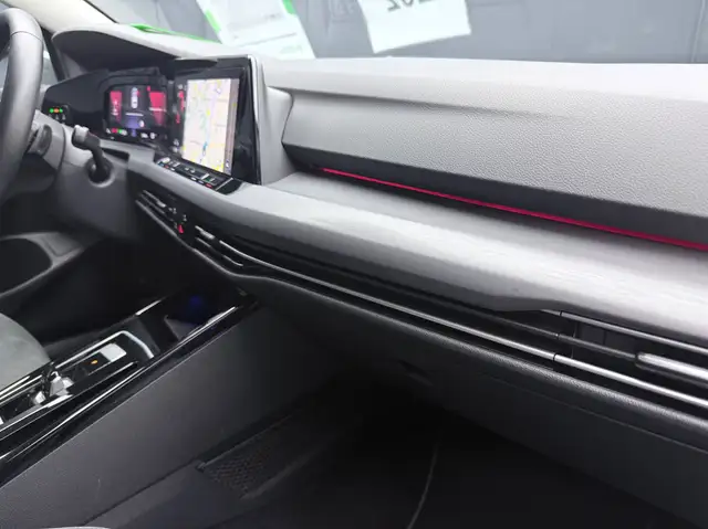 Volkswagen Golf view 14