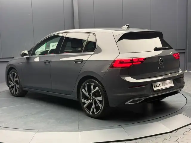 Volkswagen Golf view 5