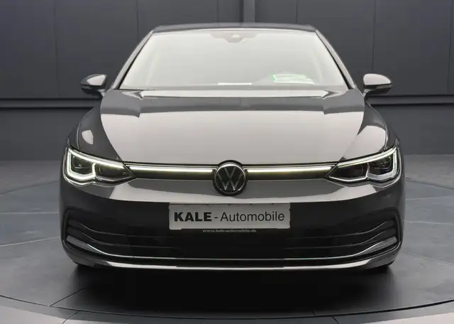 Volkswagen Golf view 11