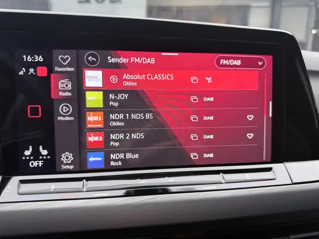 Volkswagen Golf view 18